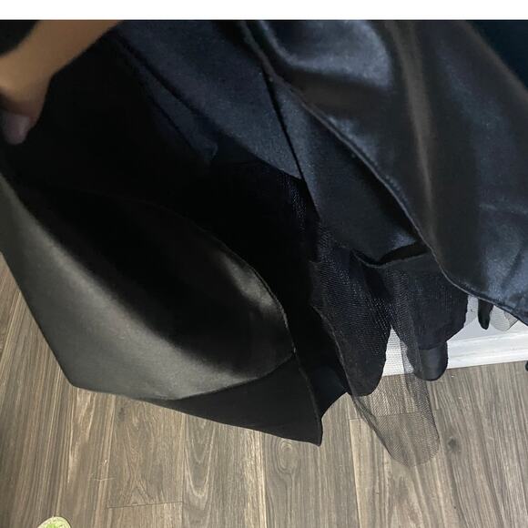 Jessica McClintock Gunne Sax VTG Formal Black Satin Dress White Bow & Straps 3/4 - Picture 7 of 16